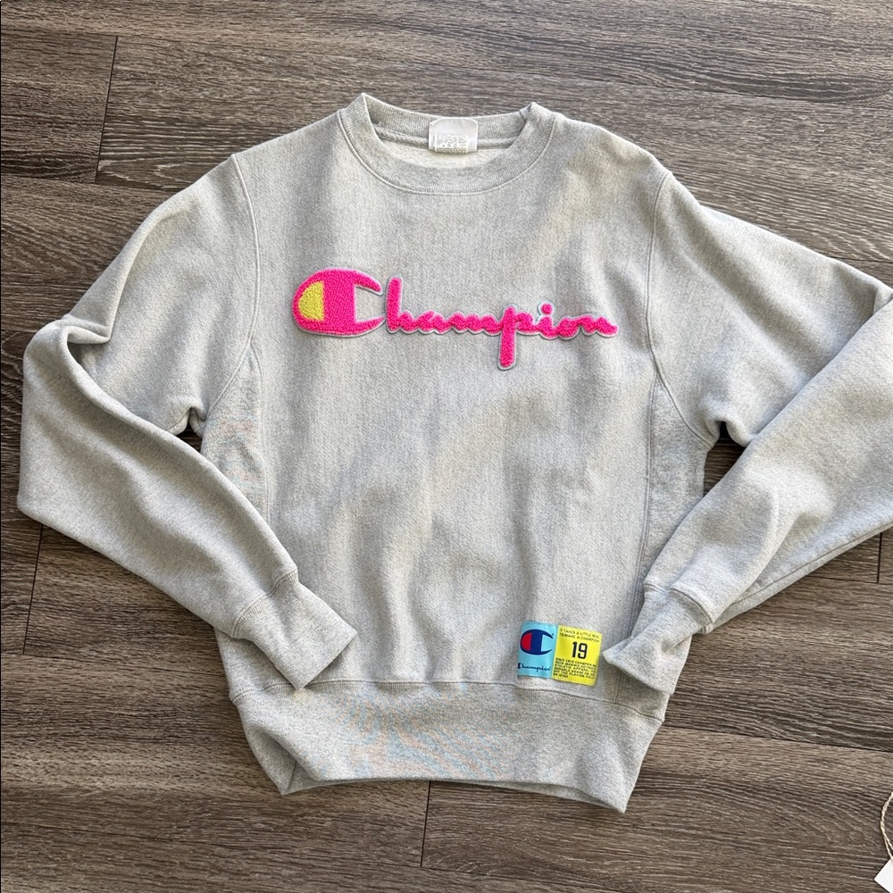 Champion Women's Heather Gray Sweater with Pink Logo